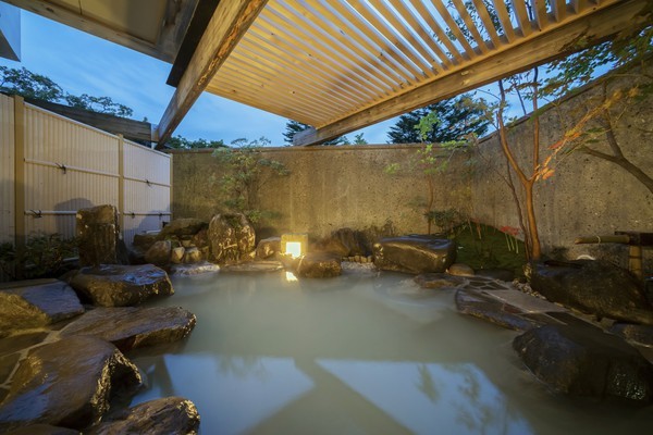 日光中禅寺湖温泉　ホテル花庵