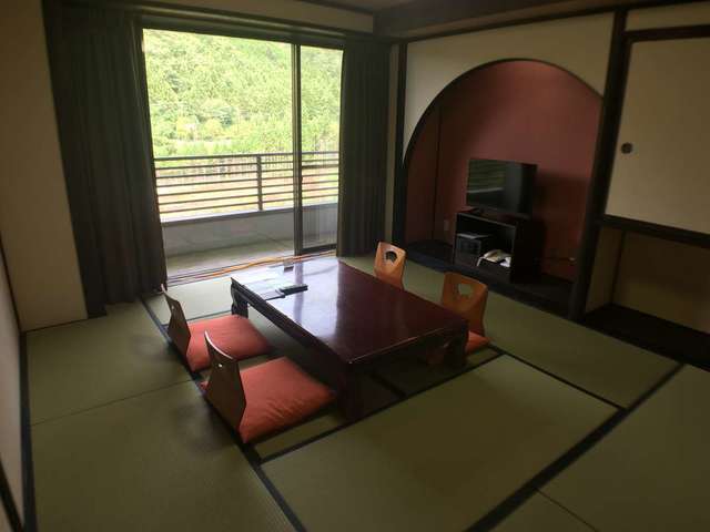 鬼怒川温泉　ホテル万葉亭 部屋画像1