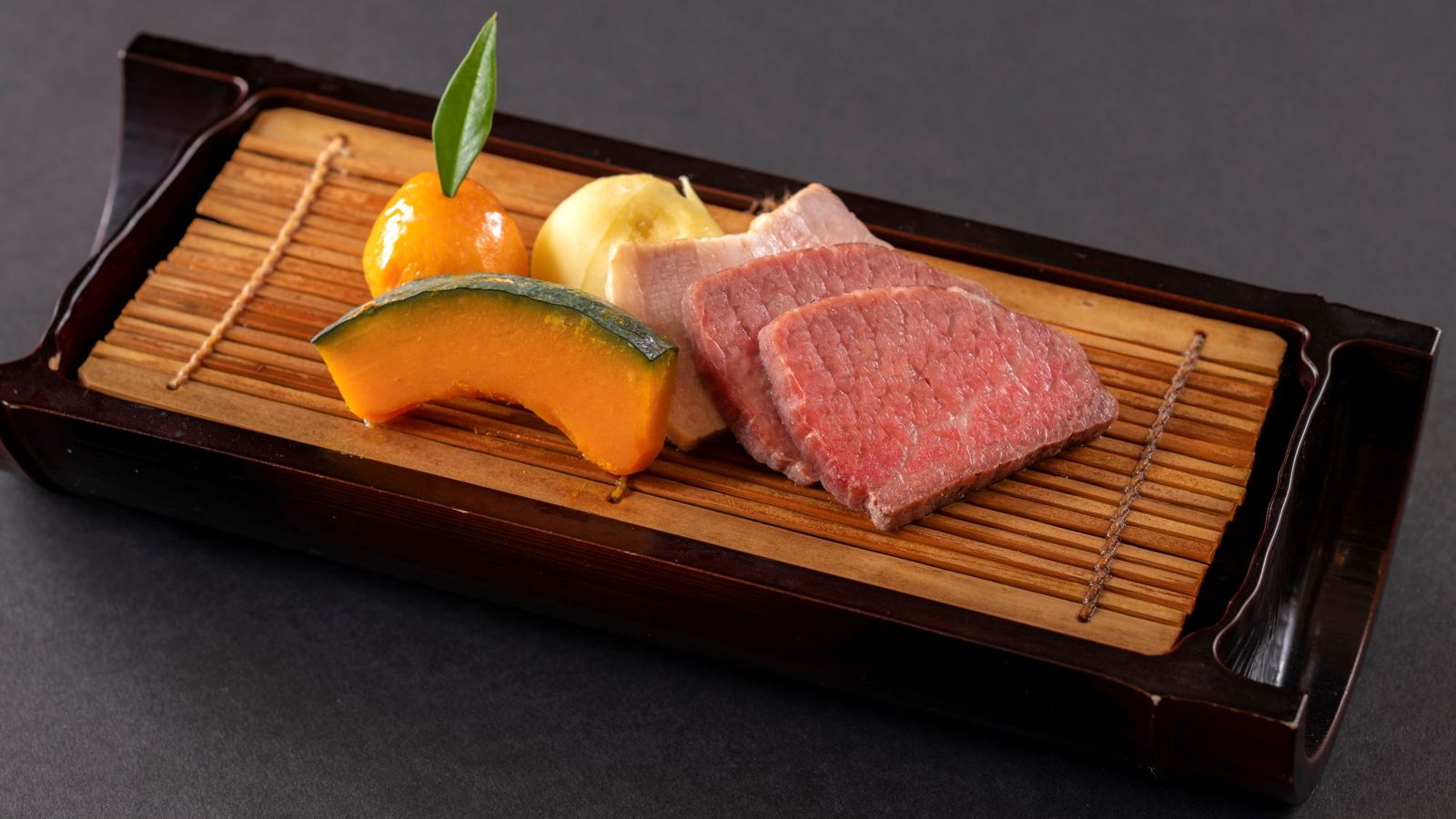 塩の湯温泉　蓮月 ◆【蓮月限定ケーキセット】チーズガーデンでホっと一息／夕食時間20時／チェックイン16時-チェックアウト12時