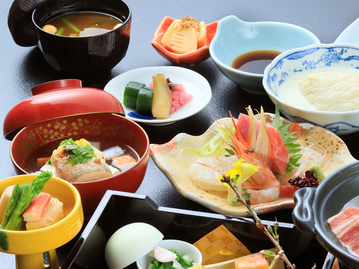 奥日光ホテル四季彩 【ライト会席プラン】小食の方やお酒好きにおすすめ！夕食は品数少なめな会席料理をご用意＜▼ライト会席＞