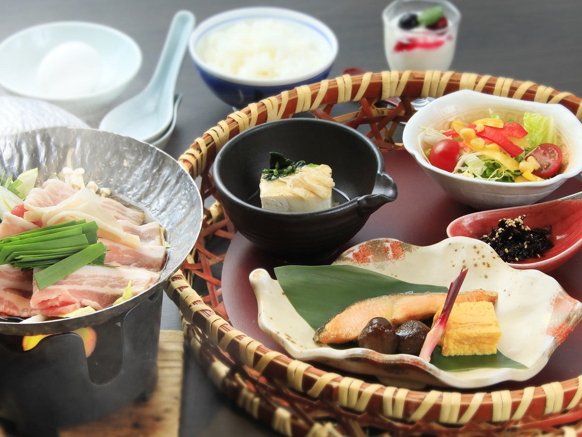 奥日光ホテル四季彩 【朝食付き】解放感あるレストランで栃木県産の食材を使用した和朝食を愉しむ＜朝食のみ＞