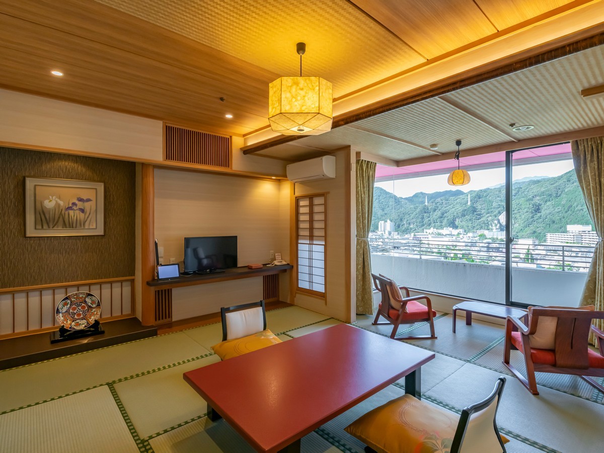 鬼怒川グランドホテル 夢の季 【本館和室】本間、次の間とゆったりした間取りのお部屋です