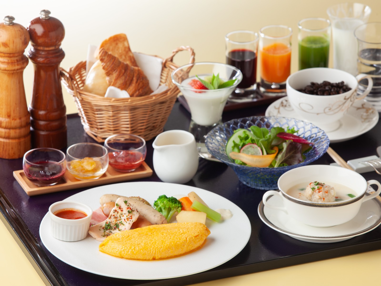 ホテル四季の館那須 "旬の厳選食材"『アップグレード会席フレンチのフルコース』＜ご夕食時間：17:30～19:15＞