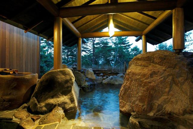 湯宿　季の庭 【朝食付き】到着が遅くなってもOK♪大浴場も24時間利用可☆仕事後でも間に合います！(夕食なし)