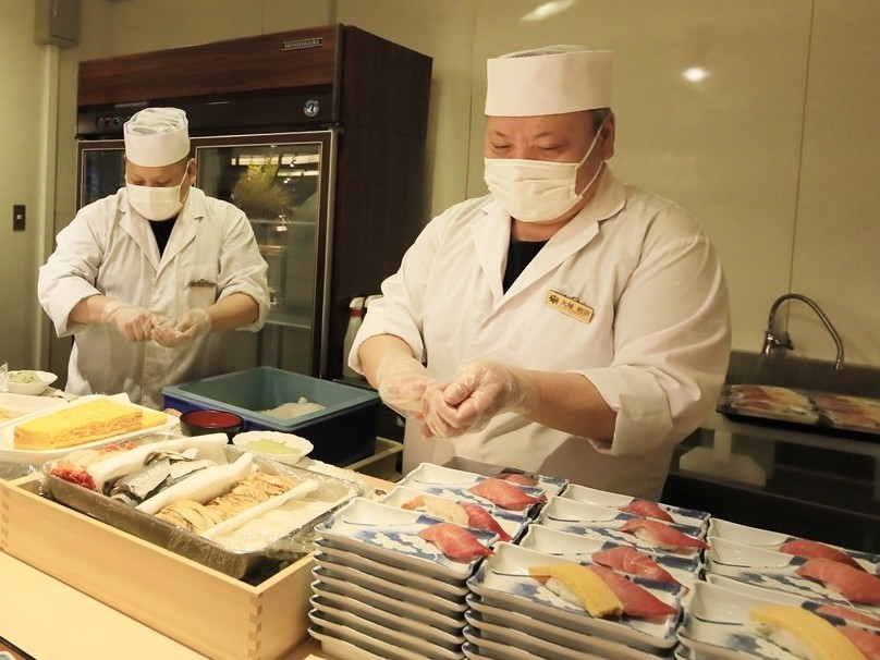 源泉湯の宿　松乃井 ステージキッチンでおもてなし！新鮮作りたてビュッフェ