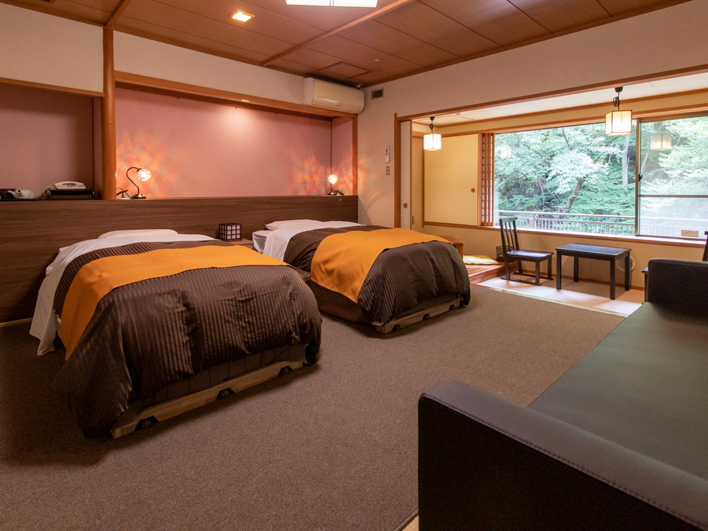 四万やまぐち館 部屋画像1