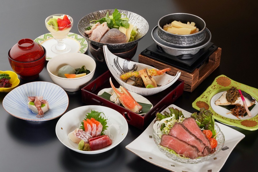 ホテル天坊 個室空間でゆったりと♪料理重視のグループ向け会席
