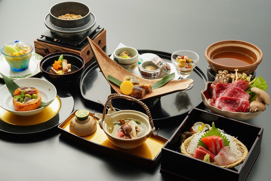 ホテル天坊 【個室料亭】四季を味わう特選会席｜旬の創作料理を満喫