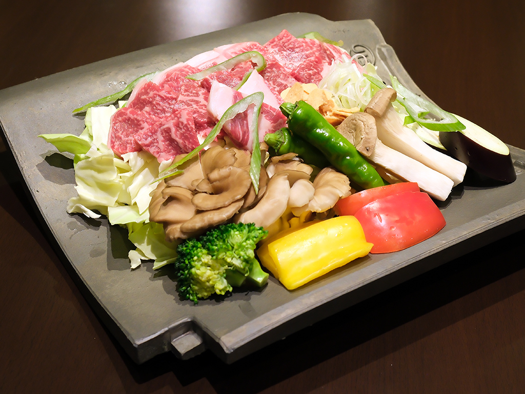 万座温泉　日進舘 新・日進舘名物！上州牛の瓦ステーキ付きプラン
