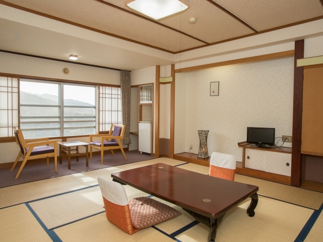 伊香保温泉とどろき 和室12畳～15畳の一例です。