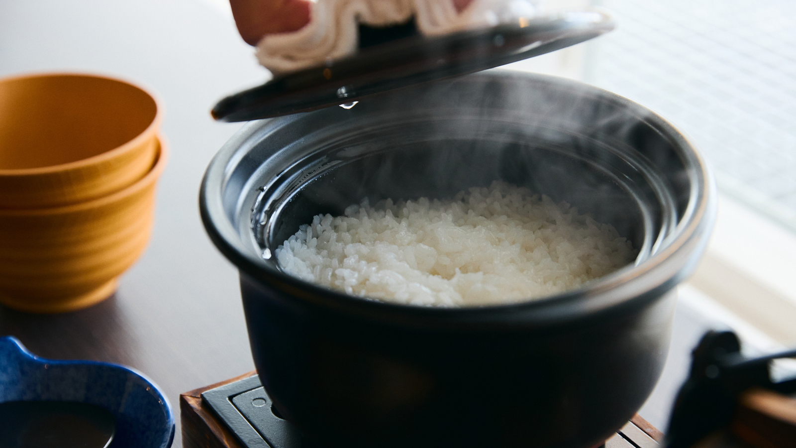 フォートリート草津 【朝食付】チェックイン22時までOK！土鍋で炊いたご飯に豚汁鍋で心も体も温まる＜朝食のみ＞