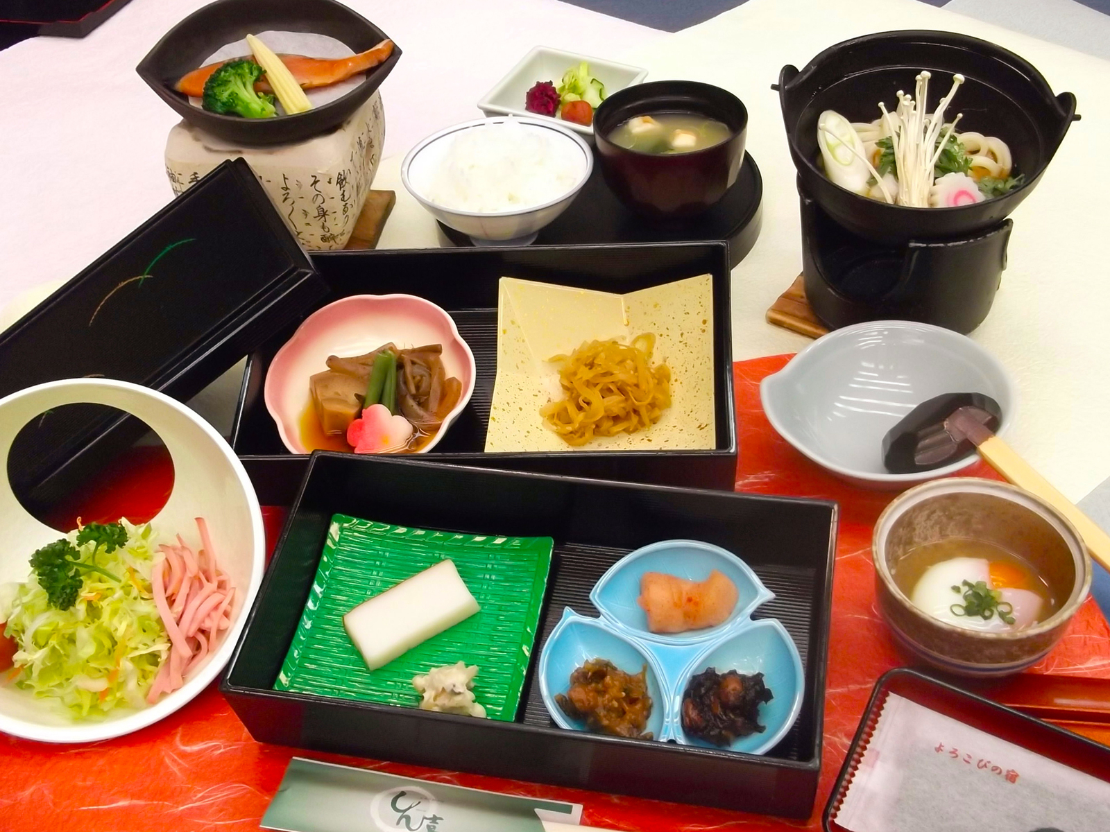よろこびの宿 しん喜 1泊朝食付【会場食】チェックイン21時までOK！ 和の朝食で朝からほっこり
