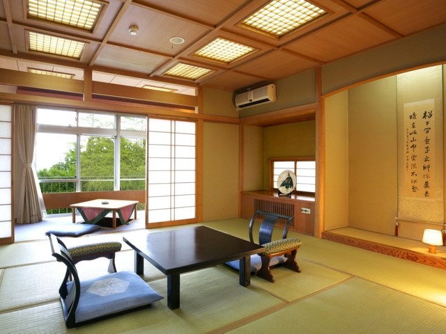 温泉宿塚越屋七兵衛 おこたつの付いた和室