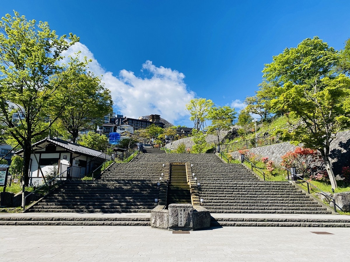 温泉宿塚越屋七兵衛 【日にち限定×会場食×お部屋お任せ】リーズナブルに源泉かけ流しの“黄金の湯”を満喫する☆プラン