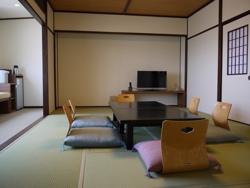 温泉宿塚越屋七兵衛 喫煙可能な和室