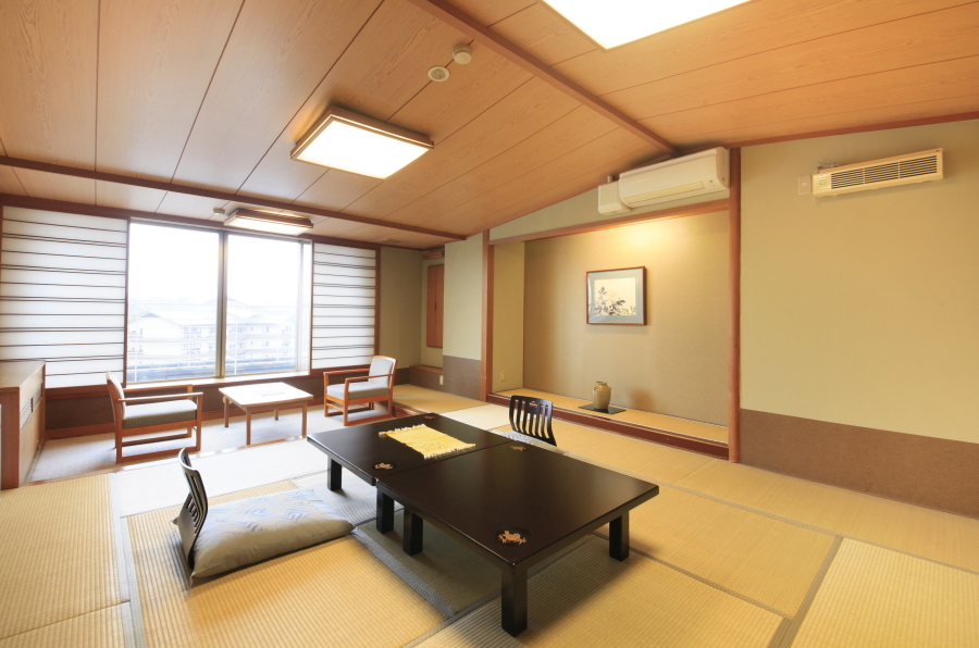 舌切雀のお宿　磯部ガーデン ラクフウ-Luxfuu-和室