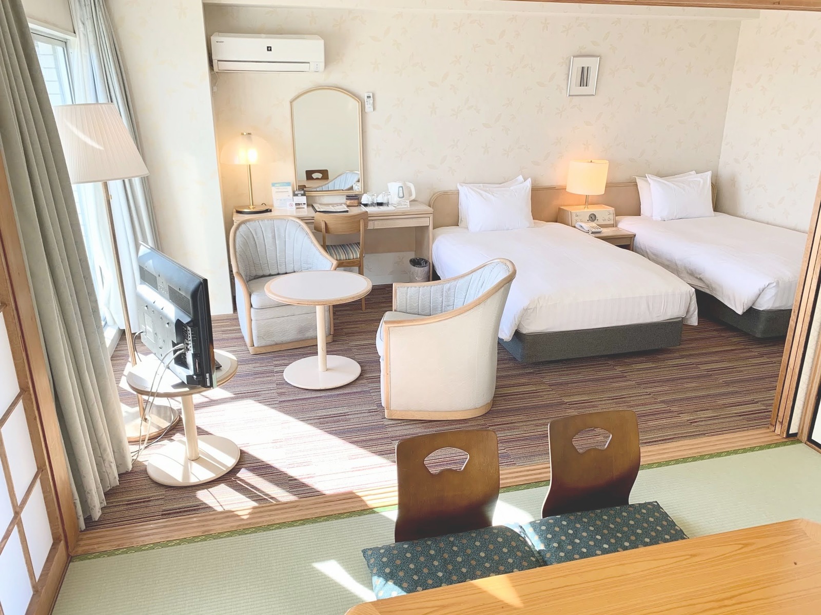 ホテル ヘリテイジ 部屋画像1