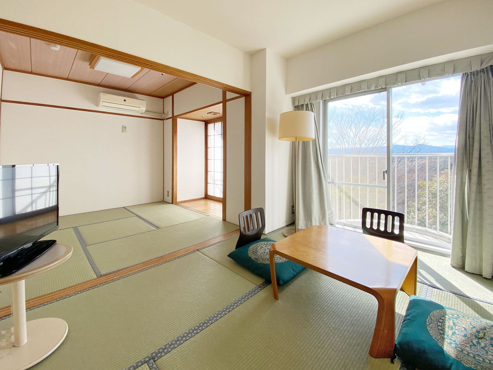 ホテル ヘリテイジ 部屋画像1