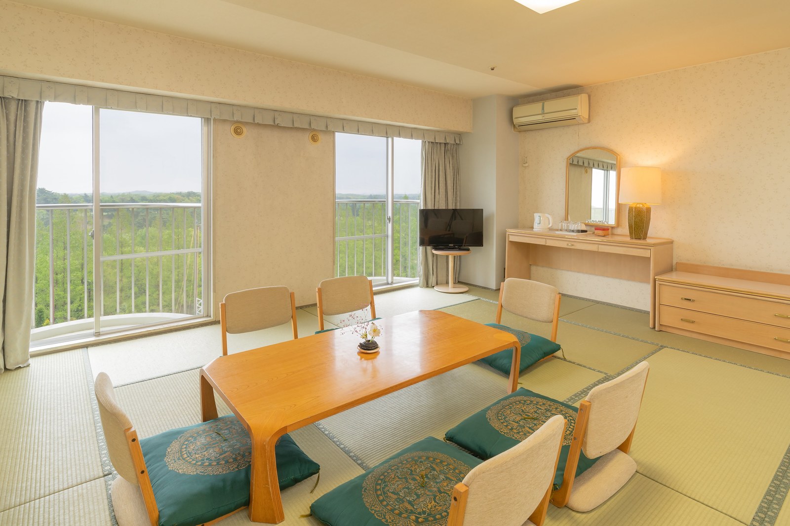 ホテル ヘリテイジ 部屋画像1