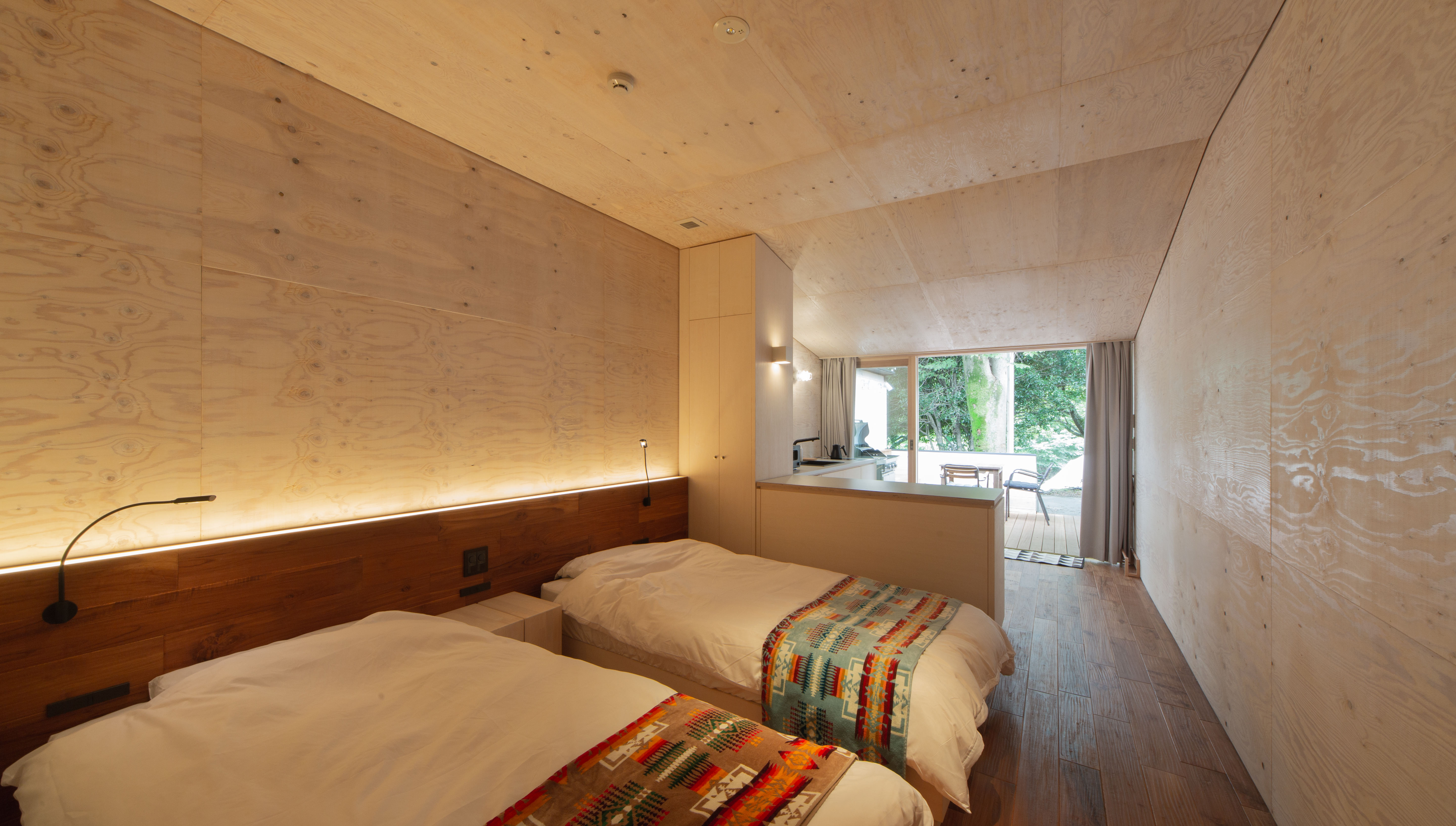 COMORIVER グランピングキャビン：夕食＋朝食2食付きプラン　