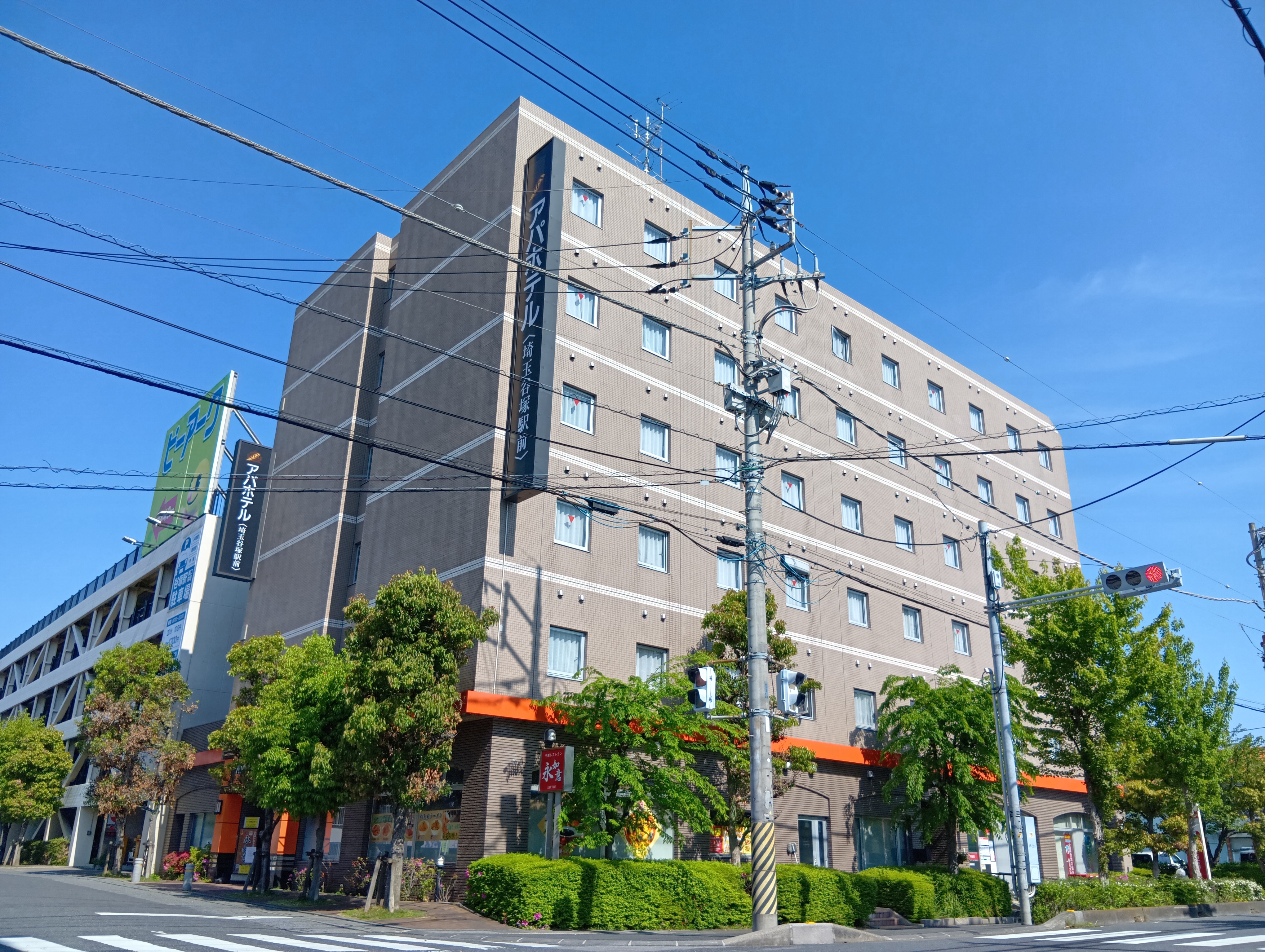アパホテル〈埼玉谷塚駅前〉
