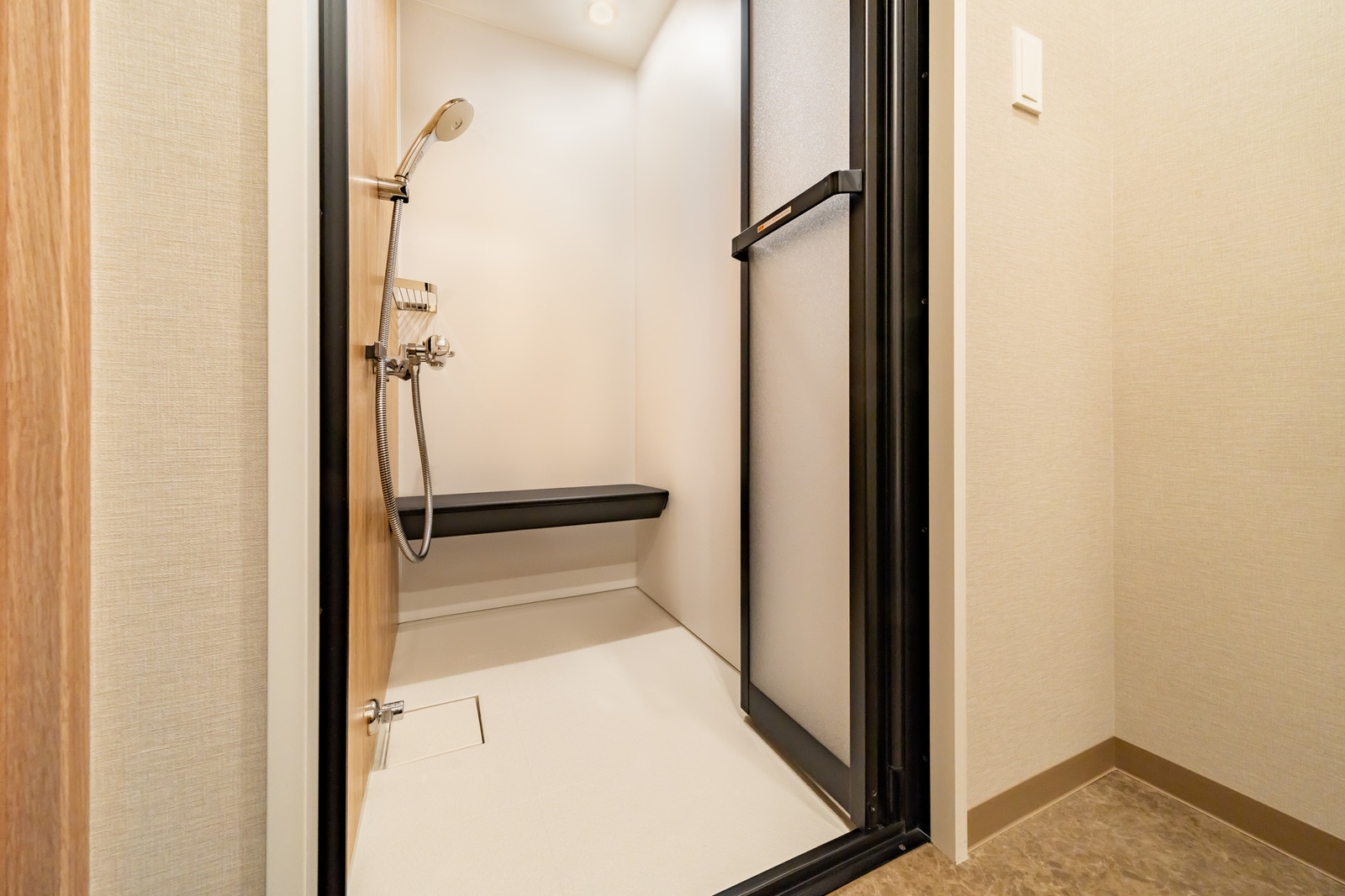 ホテルシュランザ MAKUHARI BAY 部屋画像9