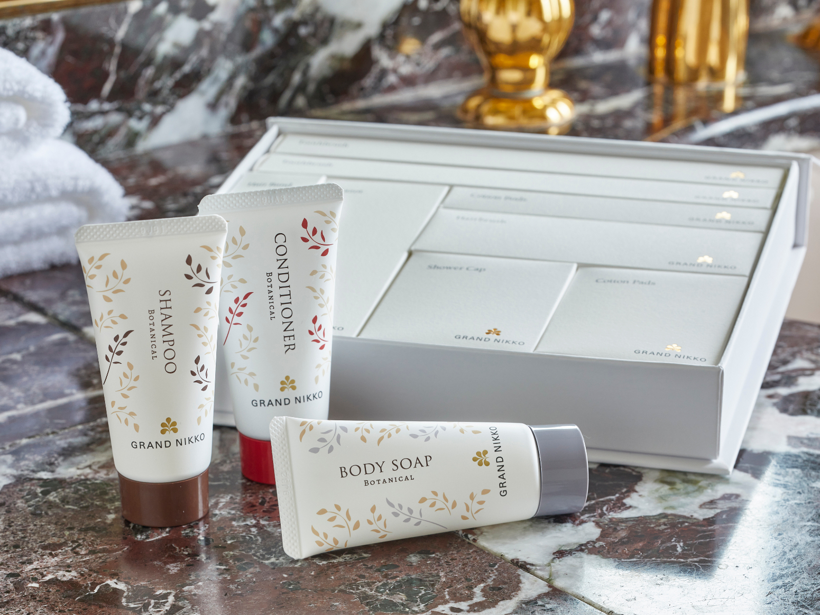 グランドニッコー東京ベイ舞浜 ◇ニッコーフロアのお部屋には、バスソルトやお化粧品など...