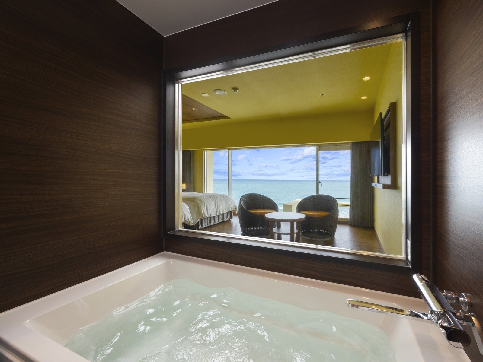 鴨川グランドホテル 【プレミアムフロア】5階プレミアムルーム　ビューバス