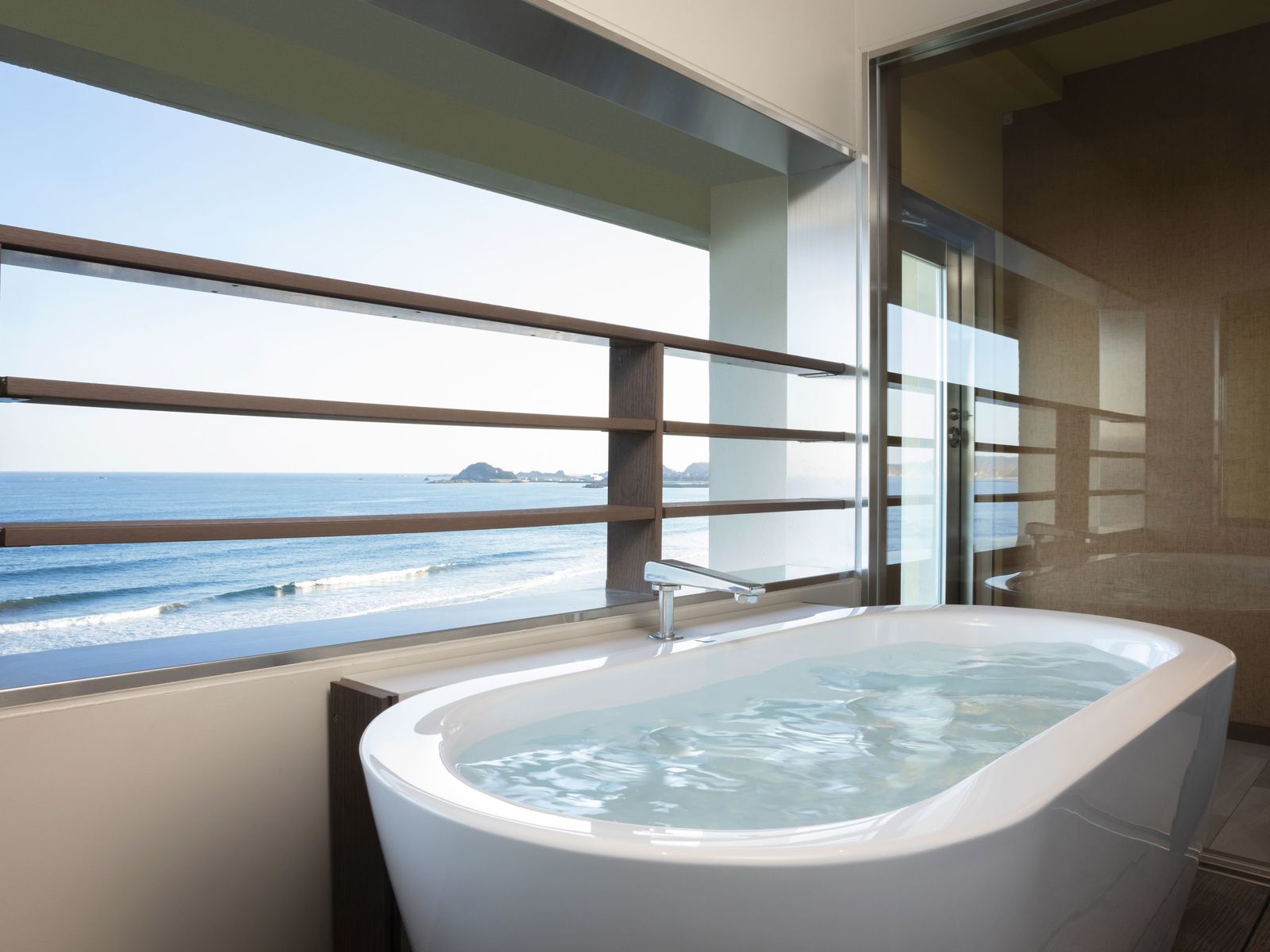 鴨川グランドホテル 【プレミアムフロア】露天風呂付 プレミアムデラックス洋室A