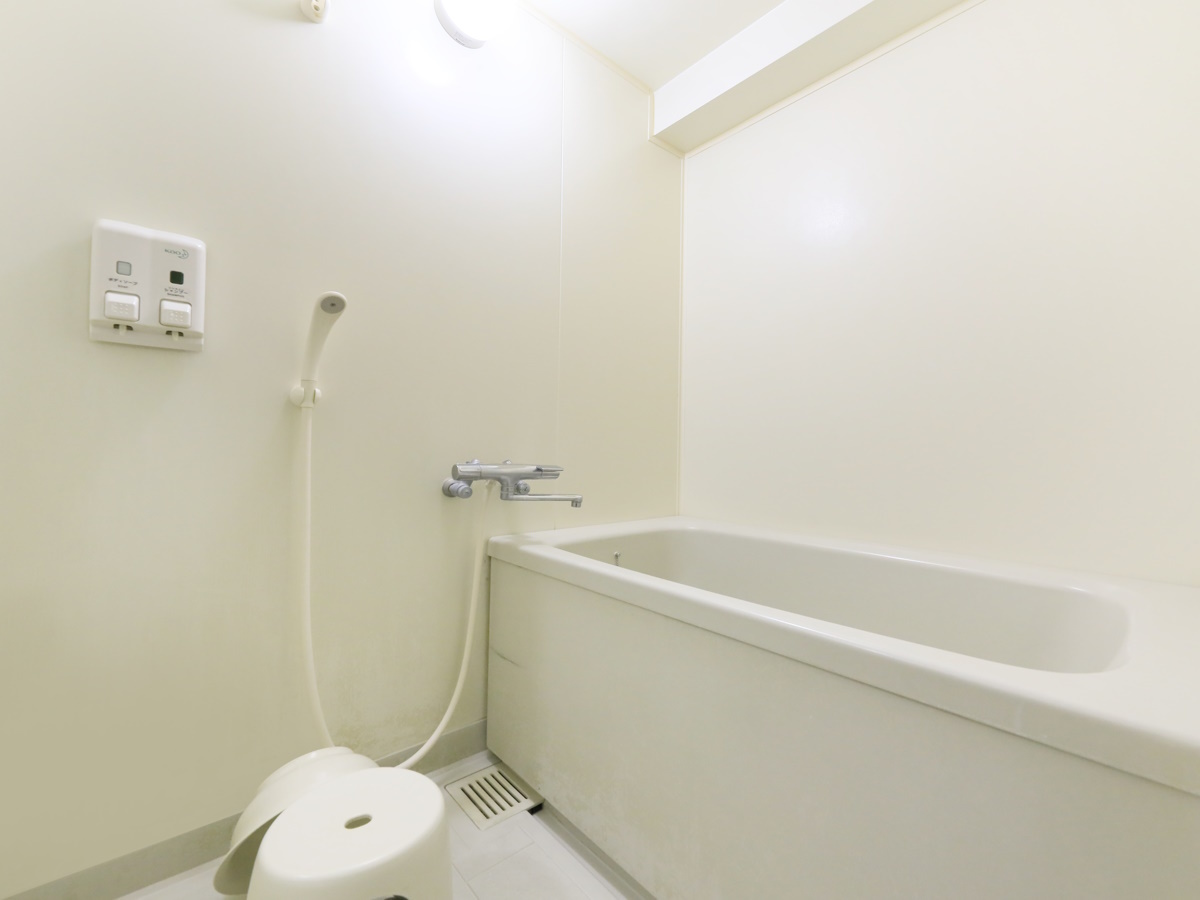 勝浦ヒルトップホテル＆レジデンス 全室バス・トイレ別でご用意しております　※一例