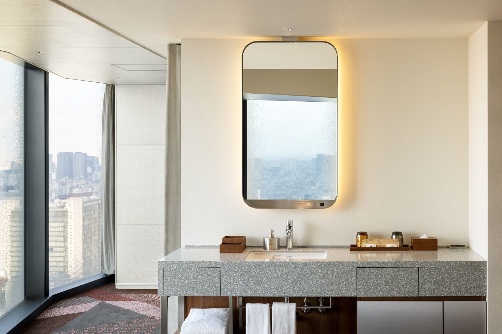 HOTEL GROOVE SHINJUKU A PARKROYAL Hotel 部屋画像3