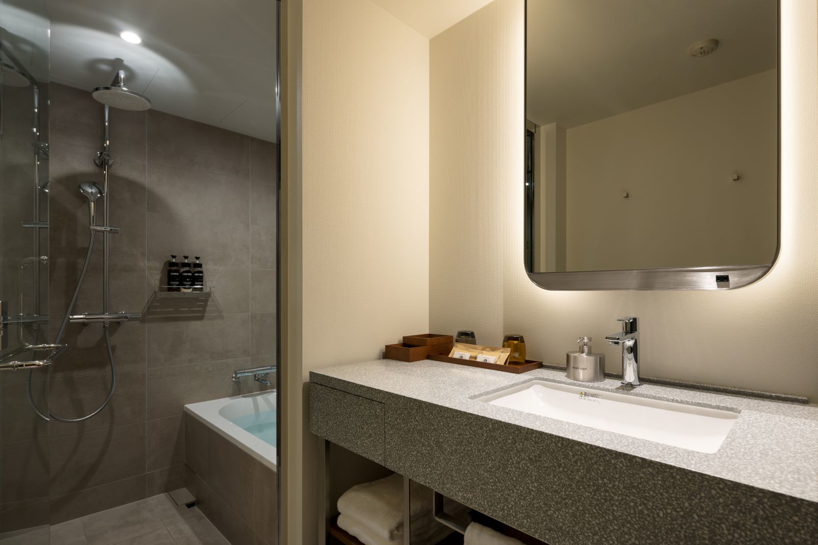 HOTEL GROOVE SHINJUKU A PARKROYAL Hotel 部屋画像2