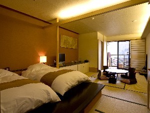 季の湯　雪月花 広々快適な和洋室４５平米