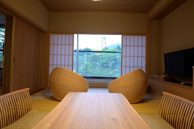 箱根強羅　白檀 「涌」「然」和室10畳+洋室