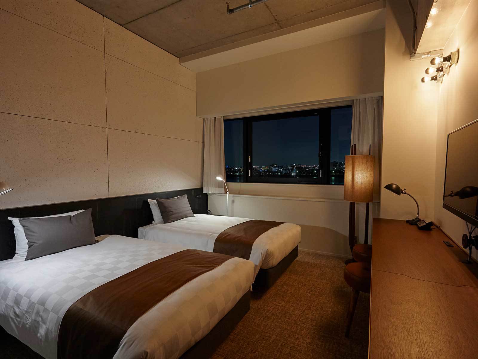 川崎キングスカイフロント東急REIホテル アクセシブルツイン
26.9㎡
110㎝×195㎝×2台