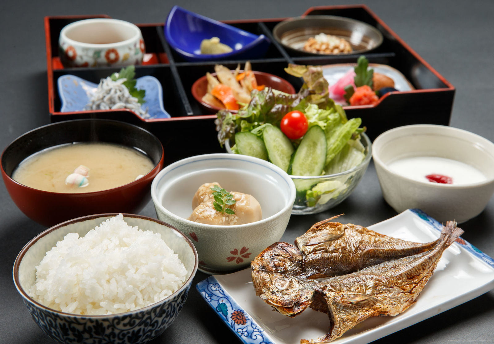 美肌の湯　きのくにや旅館 【定番】自然湧出硫黄泉にゆったり浸かってリフレッシュ。　夕朝食付プラン