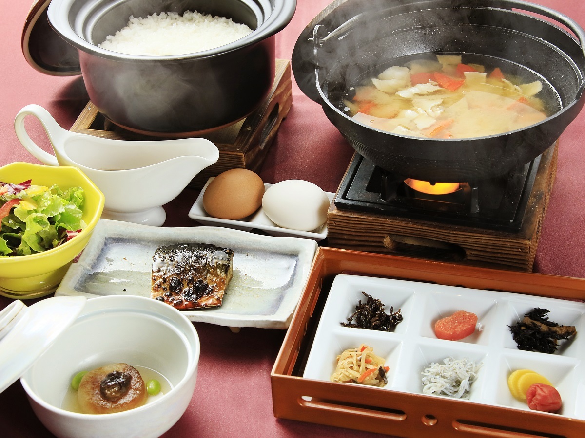 別邸今宵 【朝食付き】22:00までチェックインOK／こだわりの和朝食ではじまる贅沢な一日＜朝食のみ＞