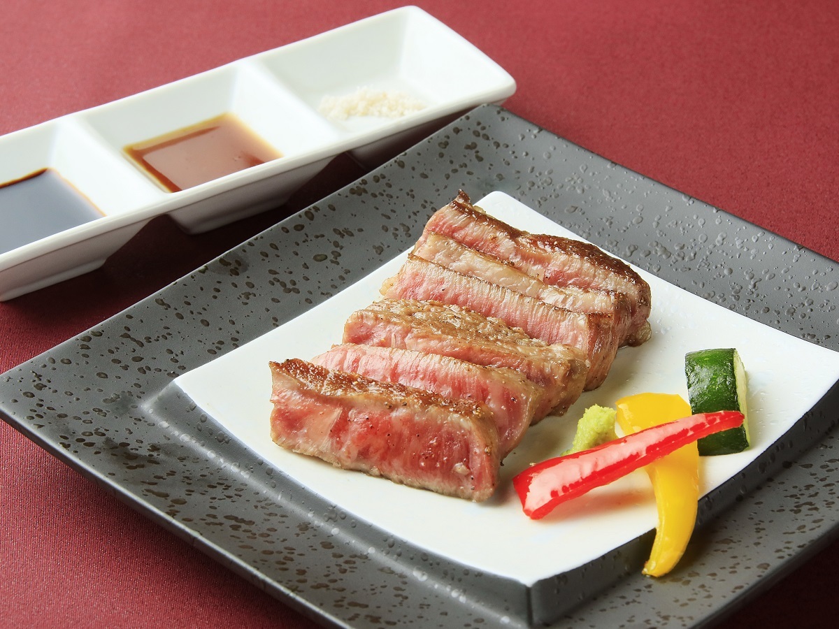 別邸今宵 【春旅セール】最大20％OFF／全14室の大人の隠れ家で人気NO.1会席を愉しむ＜基本会席★月の雫＞
