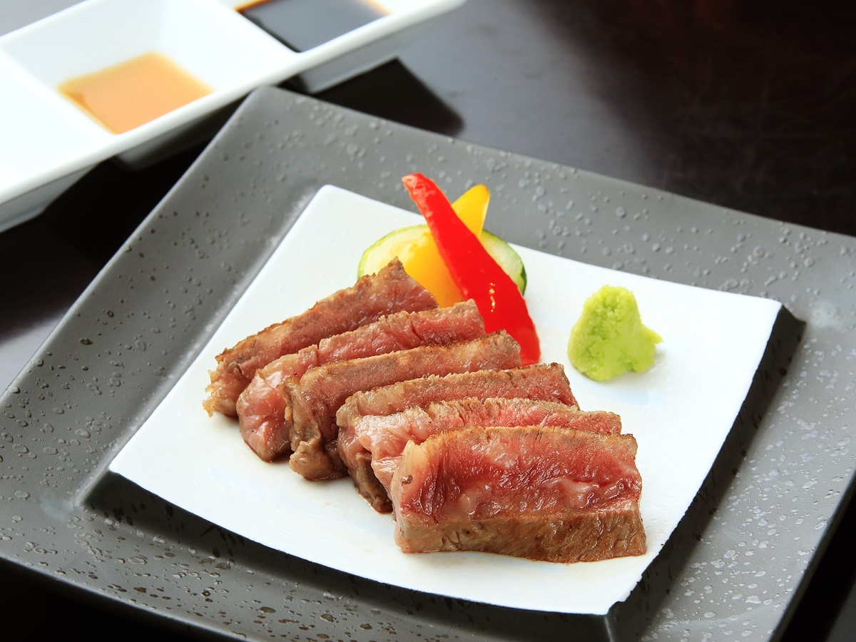 別邸今宵 【夏旅セール】伊勢海老×箱根西麓牛でグルメ旅をお得に愉しめる＜特別上選●月の華＞