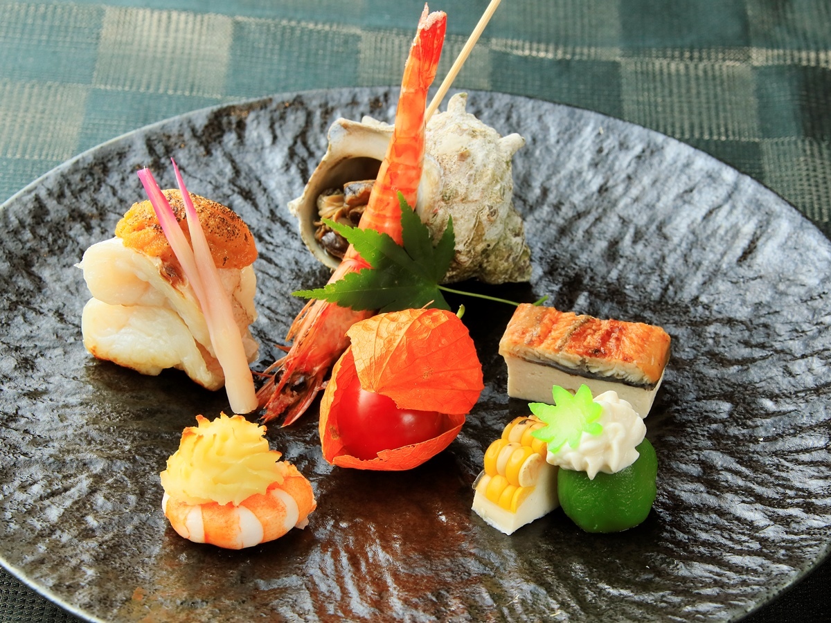 天翠茶寮 【春夏セール】最大30％OFF／料理長拘りの特選懐石で美食と温泉旅＜■特選懐石＞