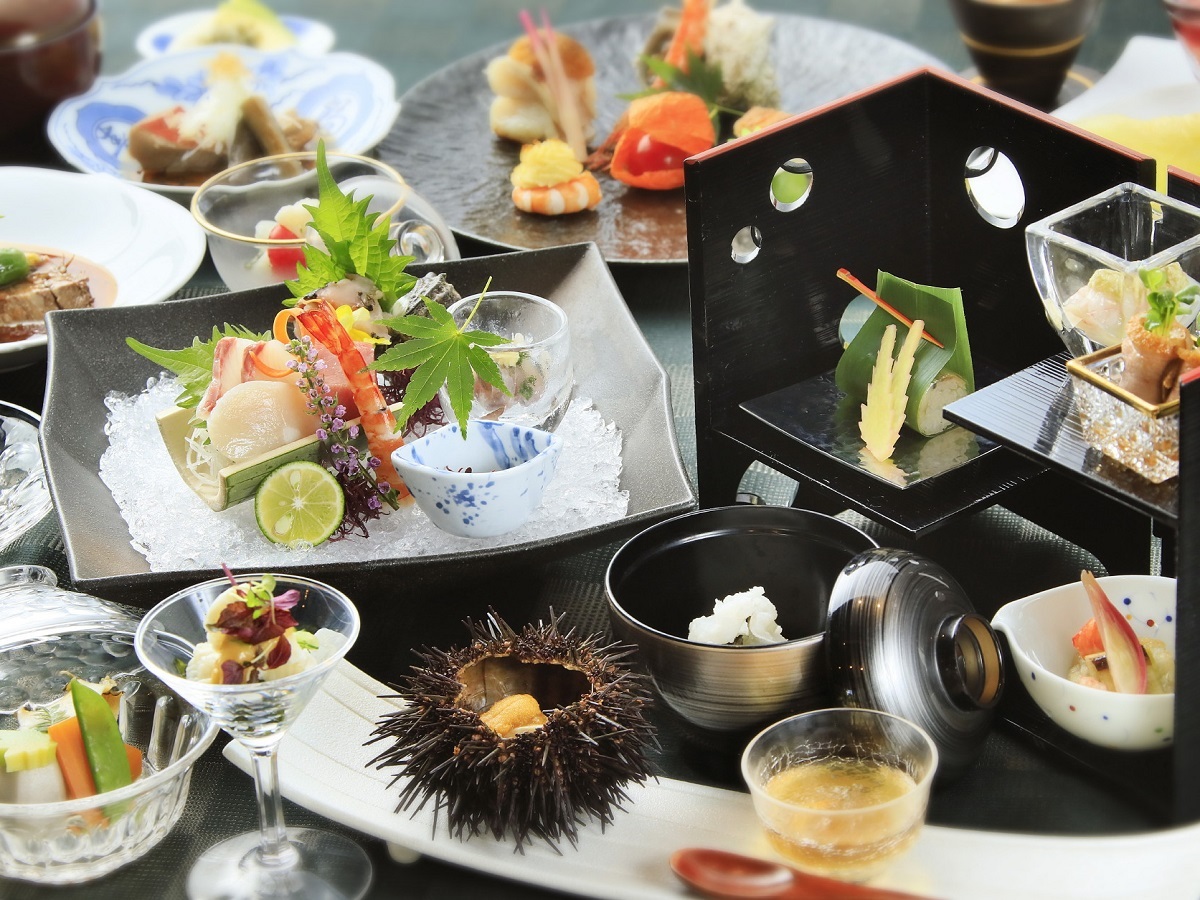 天翠茶寮 【特選懐石】おもてなしの心を込めた料理長渾身の懐石料理＜■特選懐石＞
