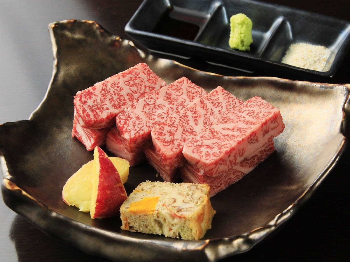 箱根風雅 【最上級会席】ライブキッチンで焼き上げる国産牛ステーキがメインの贅沢プラン＜最上級会席■極＞