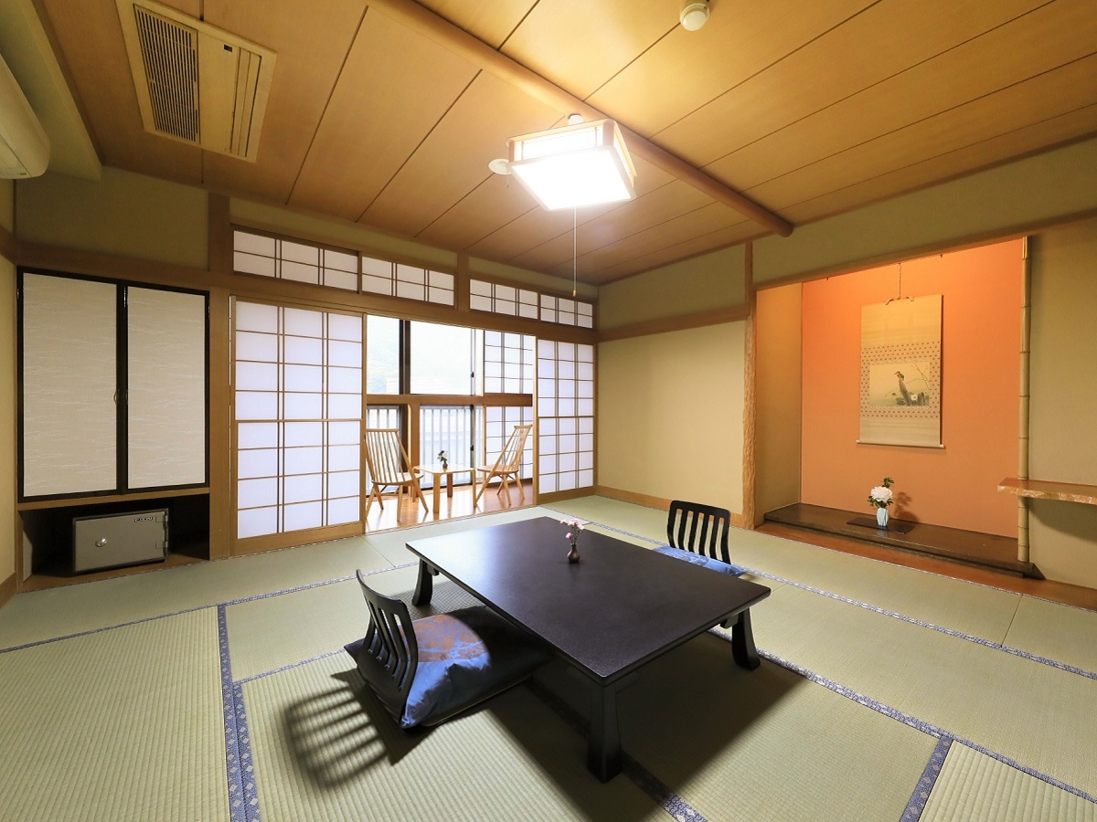ゆがわら風雅 バス付き和室10畳◆純和室でのんびりお寛ぎいただけます