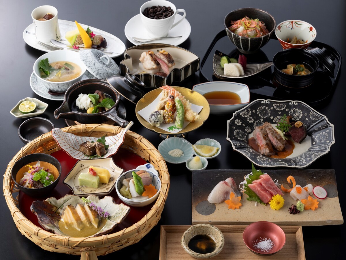 ホテル森の風箱根仙石原 【愛犬と同室宿泊♪】＜ご夕食時間：17:30～19:00＞ご夕食は『アップグレード創作会席』