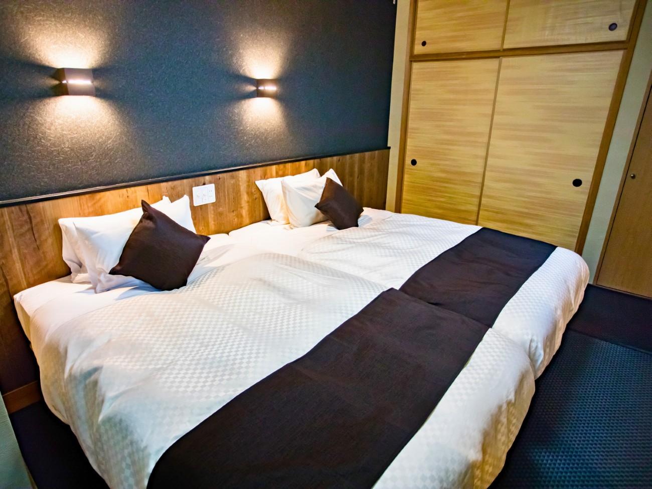 リブマックスリゾート箱根芦ノ湖 【洋モダンプレミアム和洋室】43平米　信楽焼露天風呂　禁煙