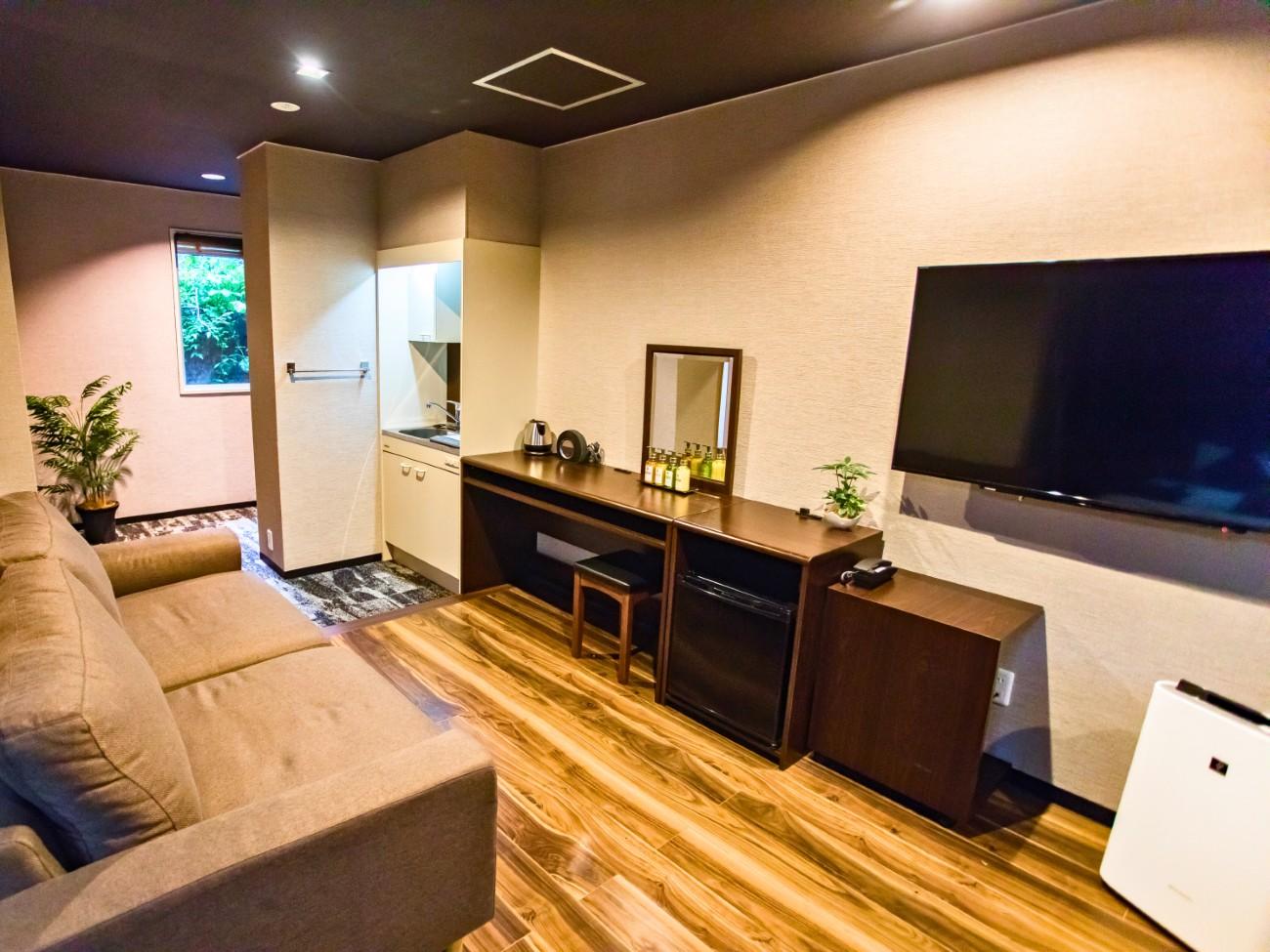 リブマックスリゾート箱根芦ノ湖 【洋モダンプレミアム和洋室】43平米　信楽焼露天風呂　禁煙