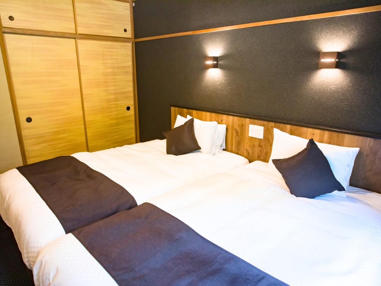 リブマックスリゾート箱根芦ノ湖 【洋モダンスーペリア洋室】30平米　信楽焼露天風呂　禁煙　