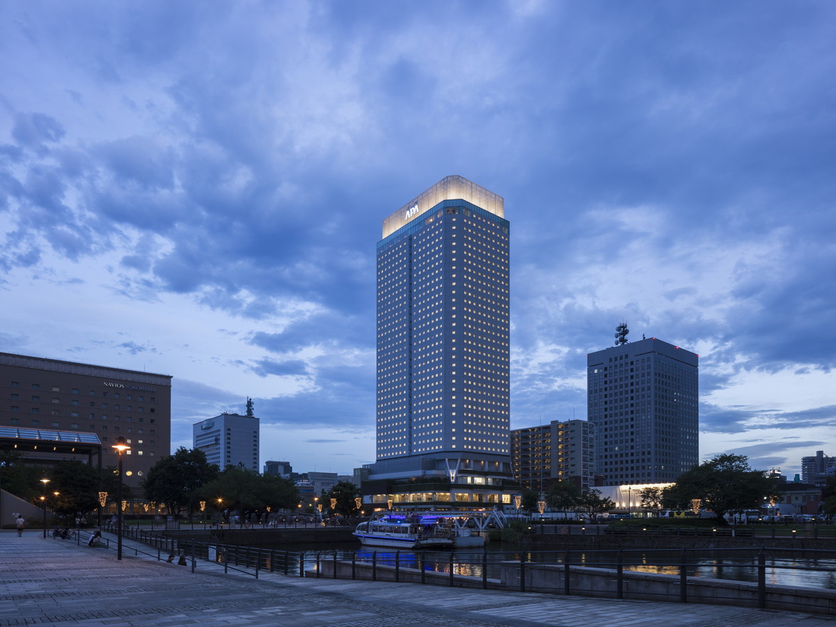 アパホテル＆リゾート〈横浜ベイタワー〉