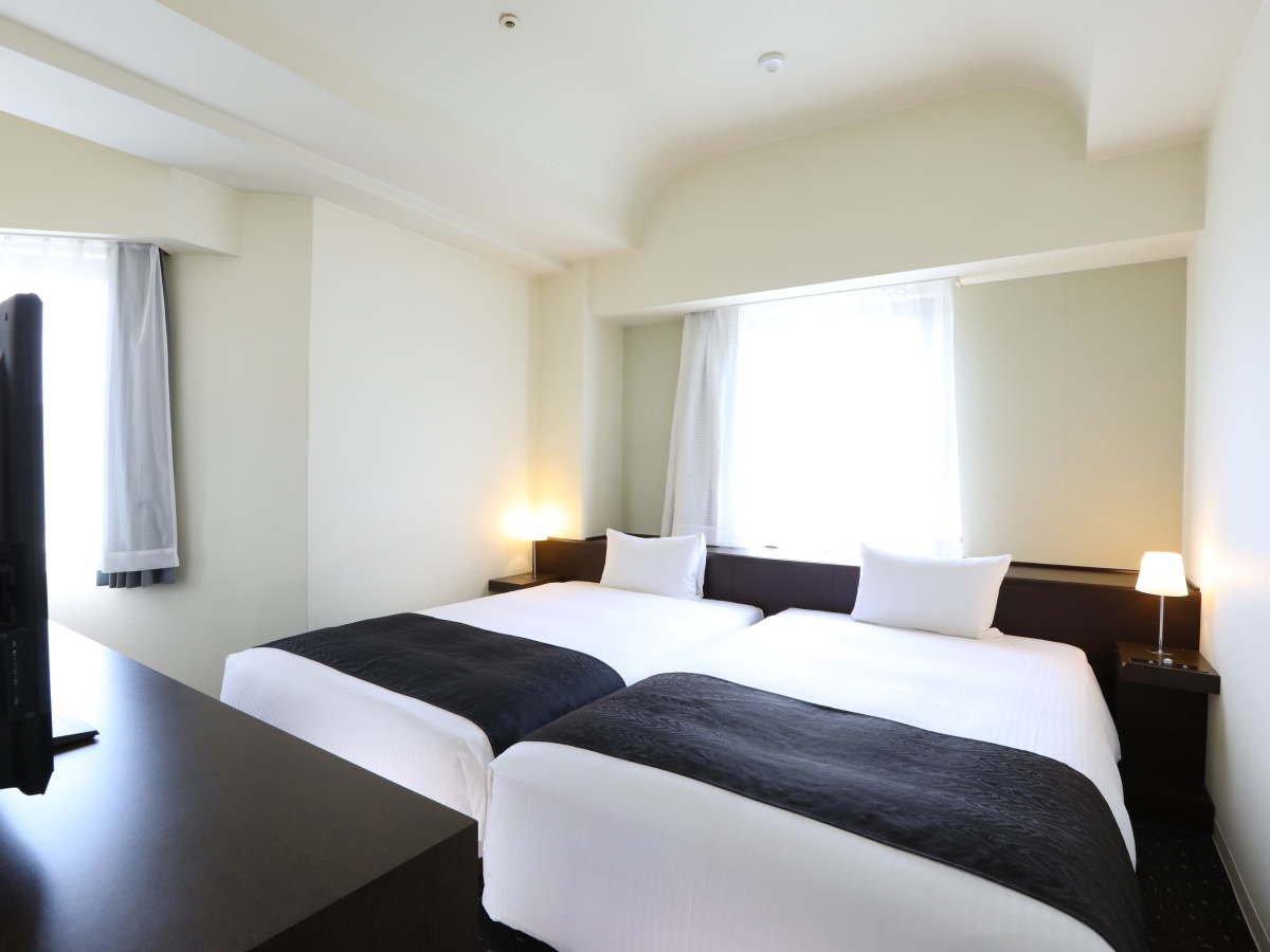 アパホテル〈相模原 橋本駅前〉 ツインルーム客室