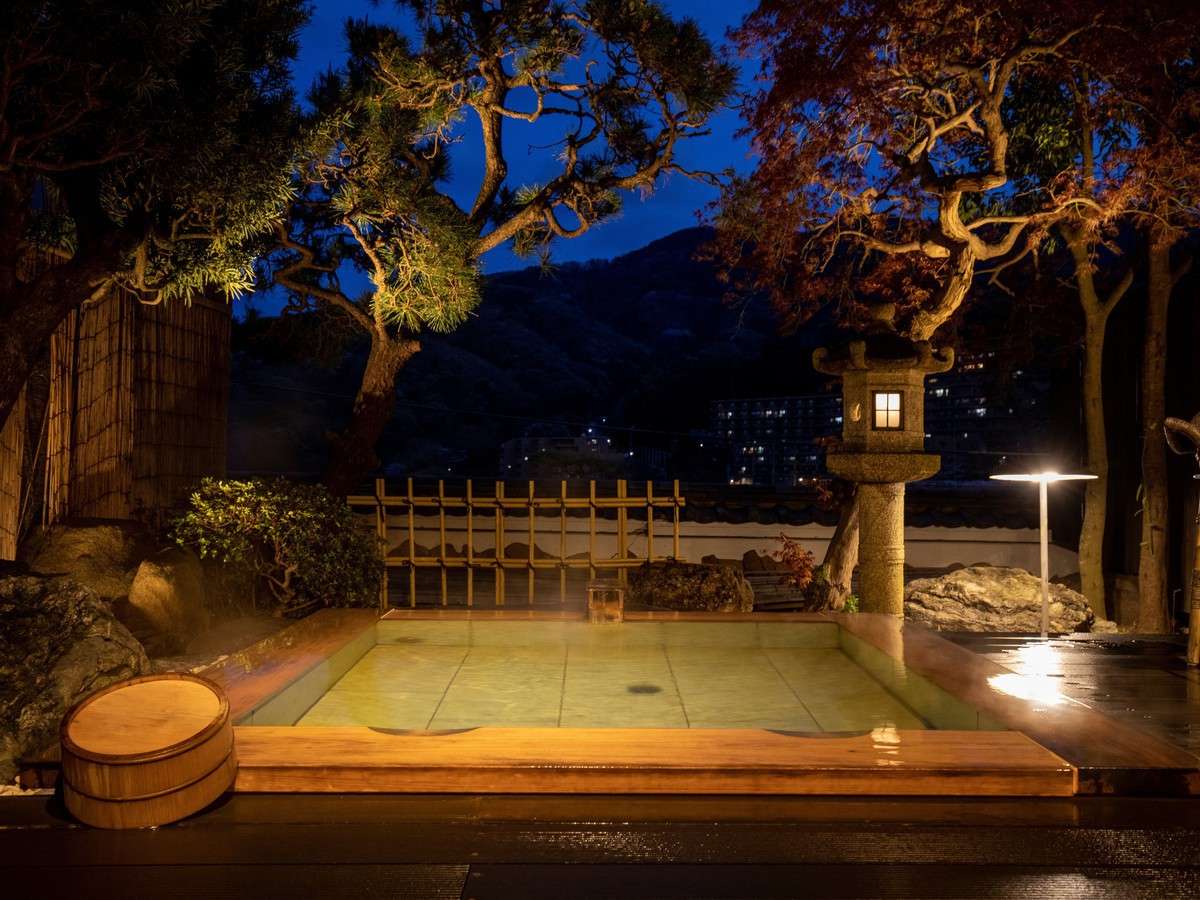 若松　箱根湯河原 【お勧め◆特別室基本プラン】■お部屋食■源泉掛け流し露天風呂付き客室で美肌の湯を満喫＜1泊2食付＞